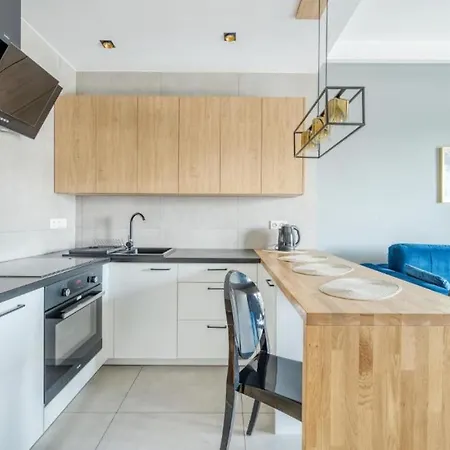 Lejlighed - Center - Stylish And Cozy - G147a *