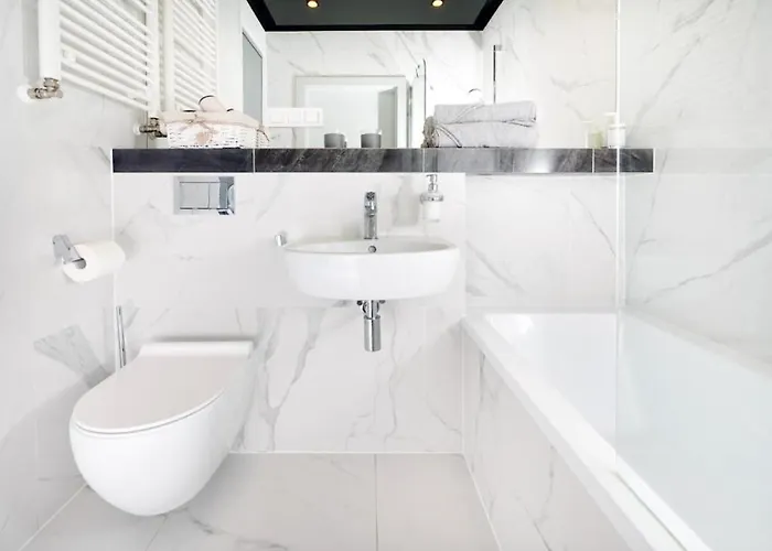 - Center - Stylish And Cozy - G147a Апартаменти *