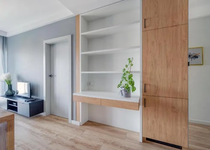 - Center - Stylish And Cozy - G147a * Лодзь